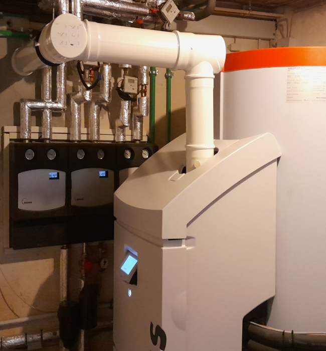 01 Solvis Max mit Brennkammer_650x700px